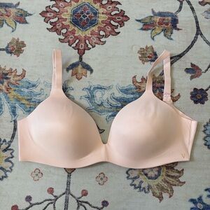 Victoria’s Secret Light Pink Lightly Lined T-Shirt Bra Wireless Size 34DD